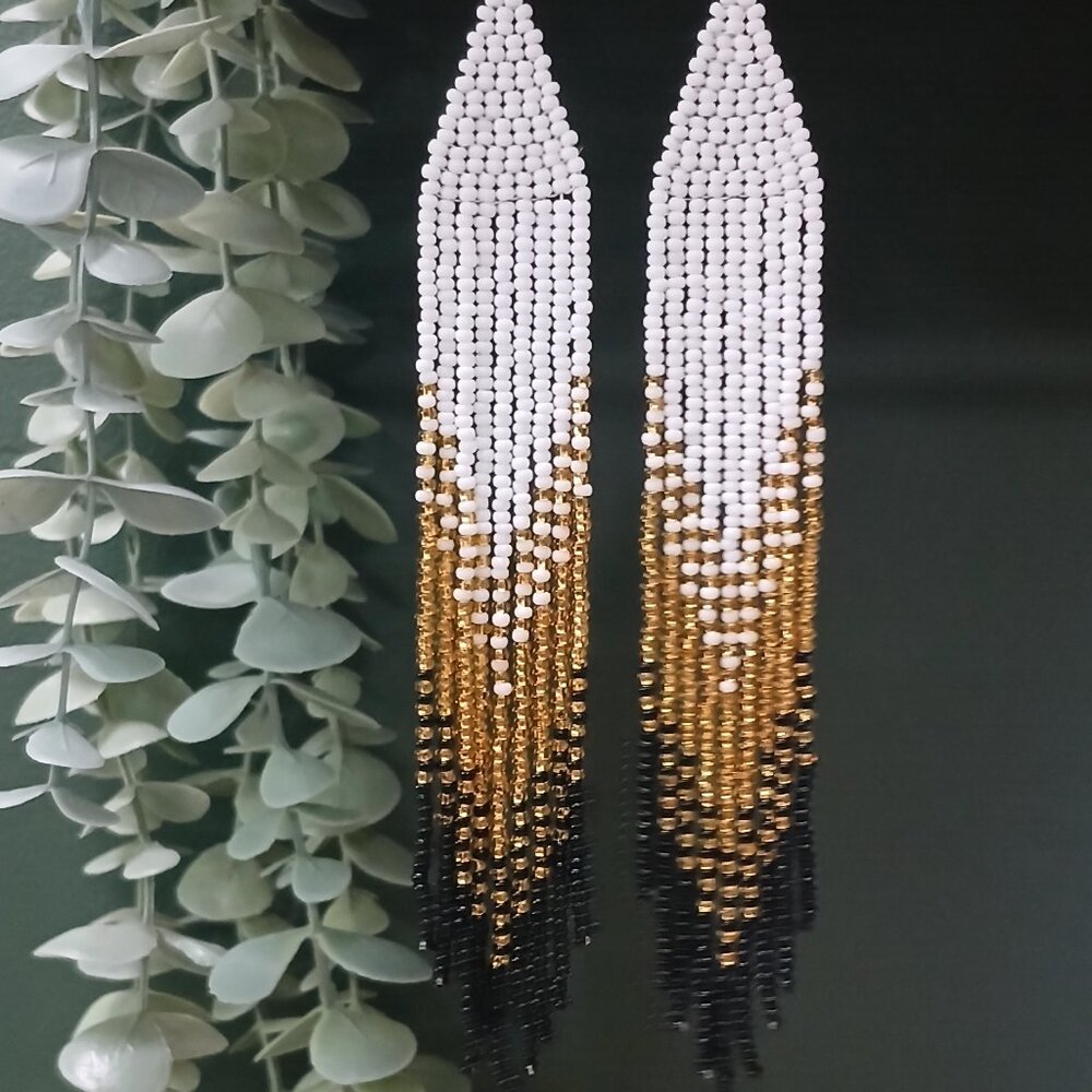 Handmade indigenous beadwork - fringe earrings